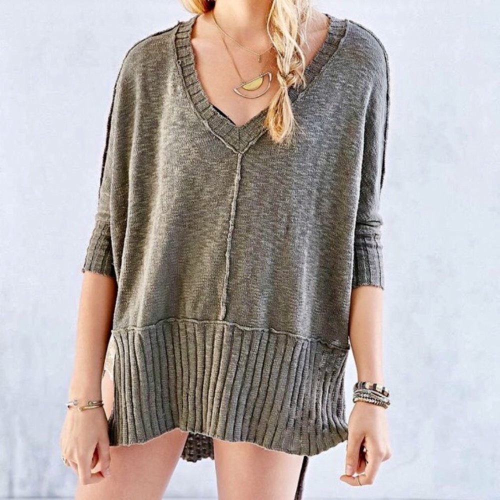 Urban Outfitters Olive Half Sleeve Sweater Top NWT